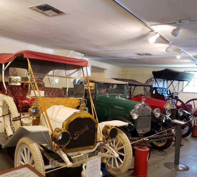 terrill-antique-car-museum-photo